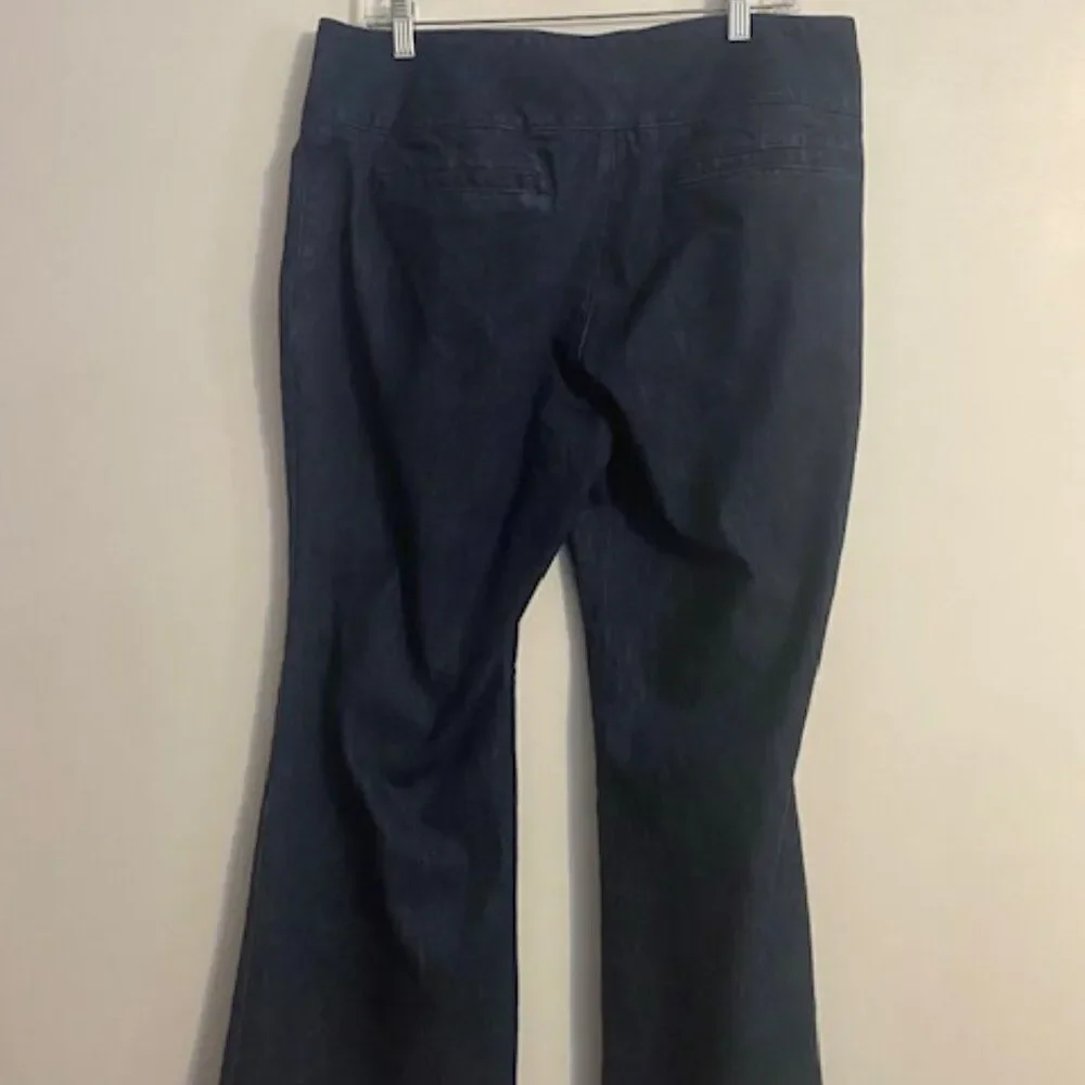 Battery Park New York & Co high waisted wide leg denim jeans, size 16